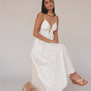 Astr White Spaghetti Strap Maxi Dress